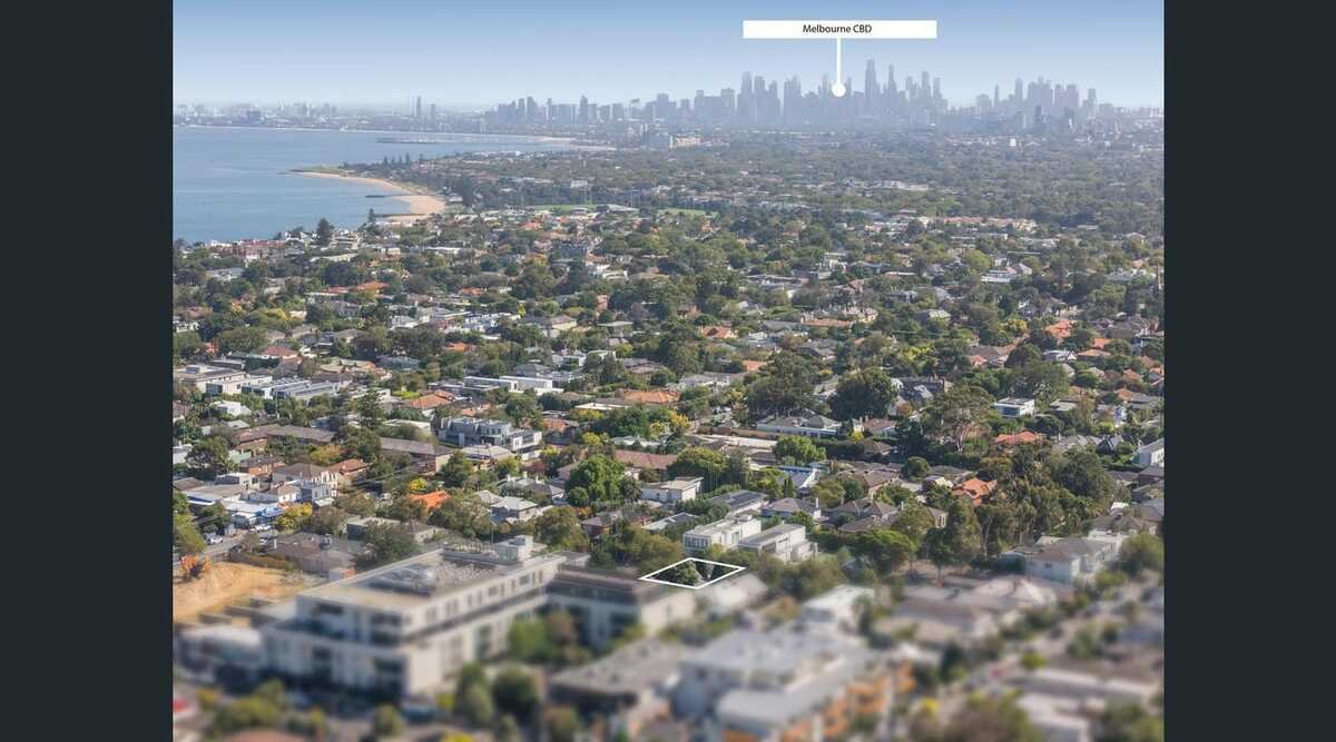 10 Vaucluse Street BRIGHTON - Residential for lease