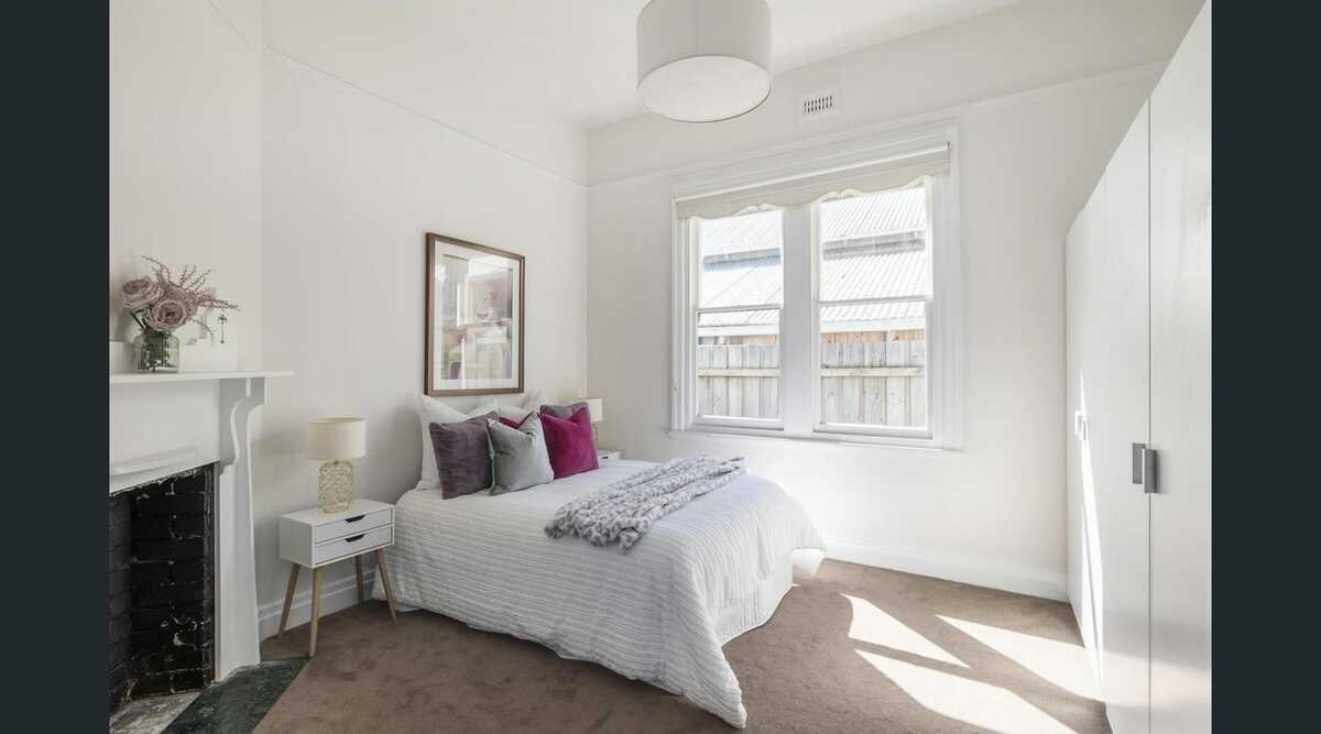 10 Vaucluse Street BRIGHTON - Residential for lease