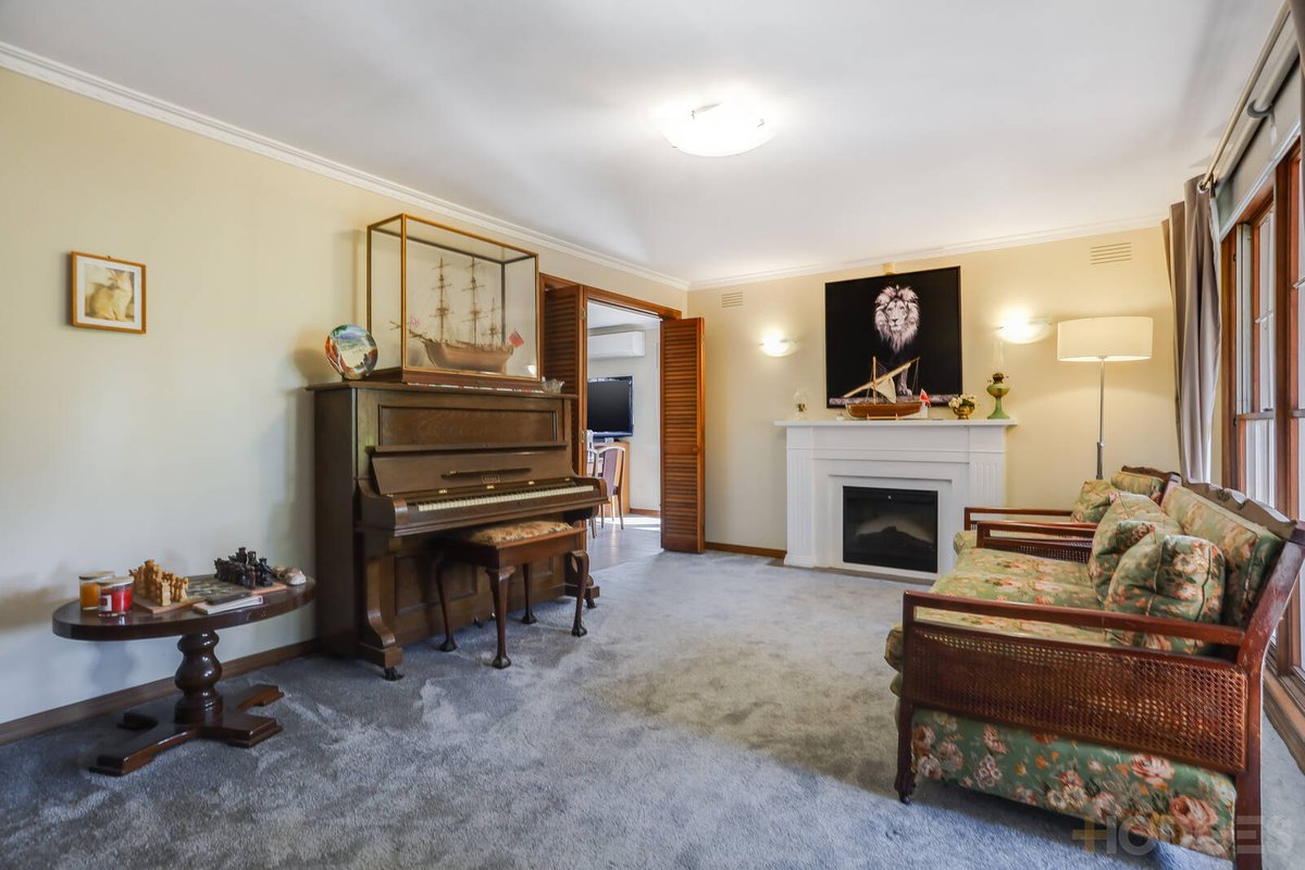 10 Wattle Avenue Werribee - Residential for sale
