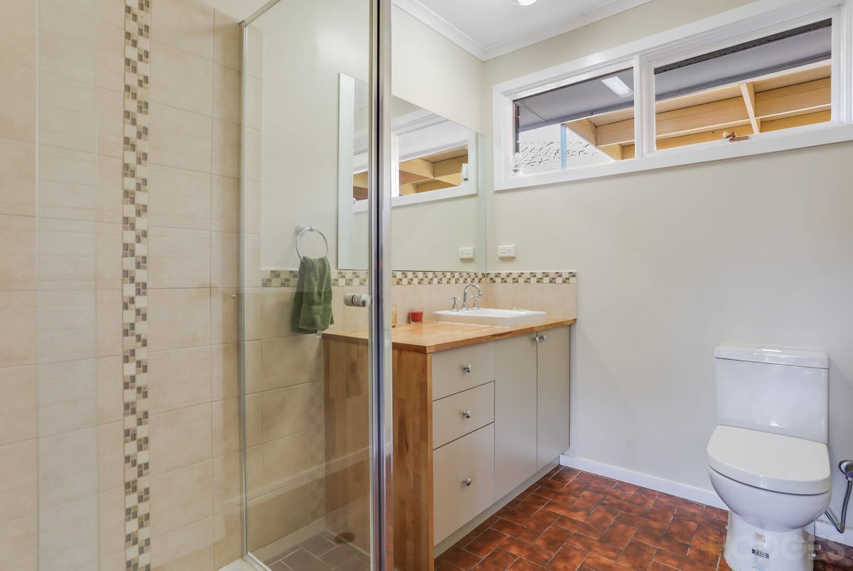 10 Wattle Avenue Werribee - Residential for sale