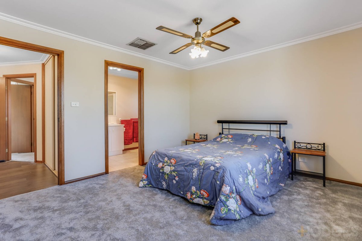 10 Wattle Avenue Werribee - Residential for sale