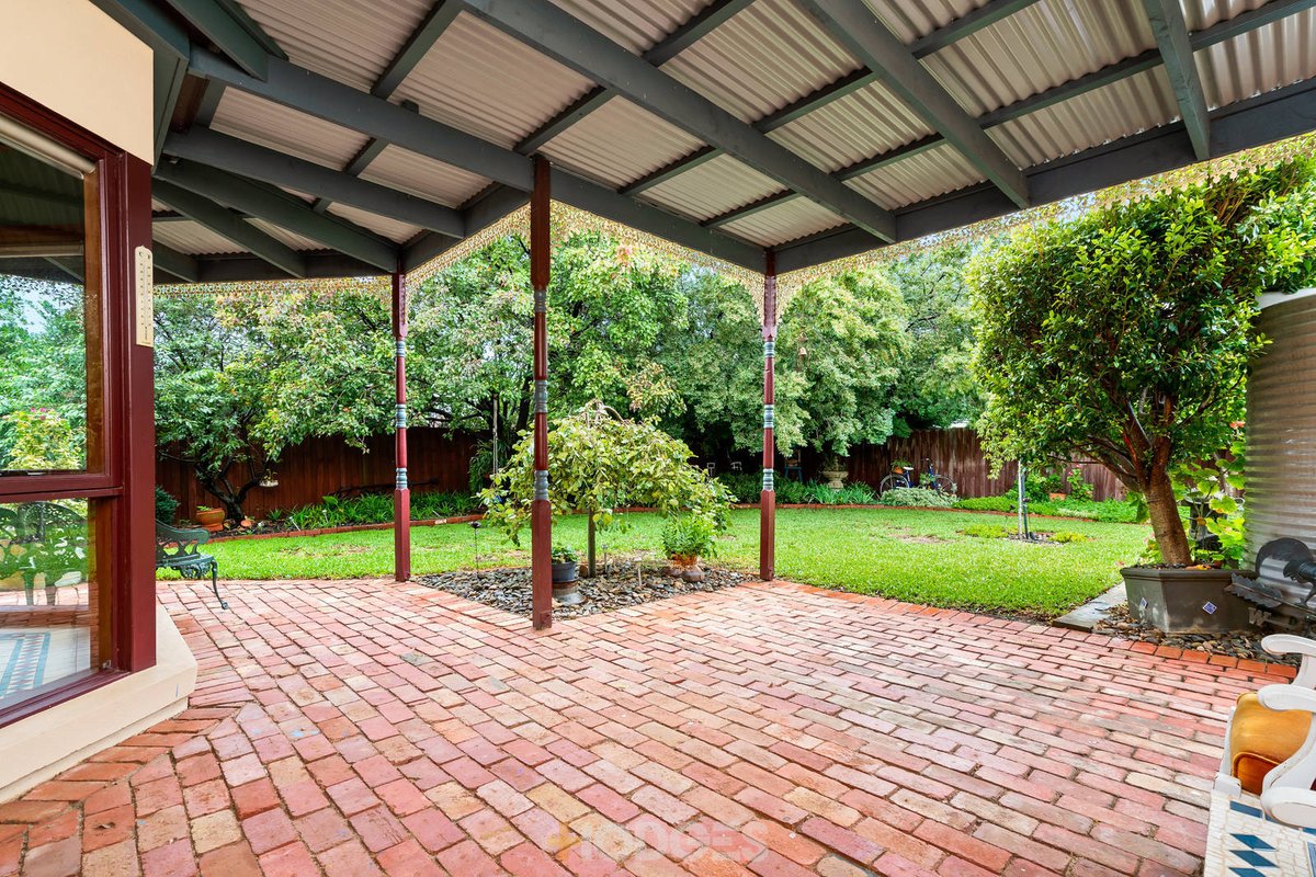 10 Willowtree Drive Werribee - Residential for sale