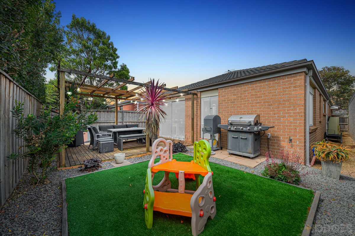 10 Yaleri Rise Werribee - Residential for sale