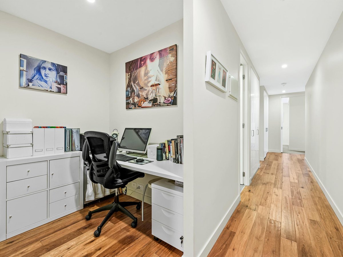 1006 / 101 Bay Street PORT MELBOURNE - Residential for sale