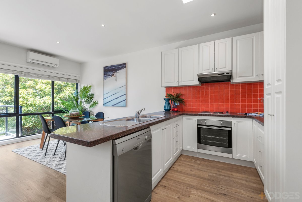 10 / 1 Karrakatta Street Black Rock - Residential for sale