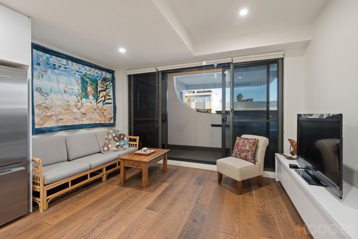 101 / 15 Small Street Hampton - Residential for sale