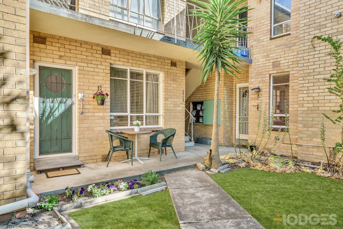 10 / 117 Como Parade East Parkdale - Residential for sale