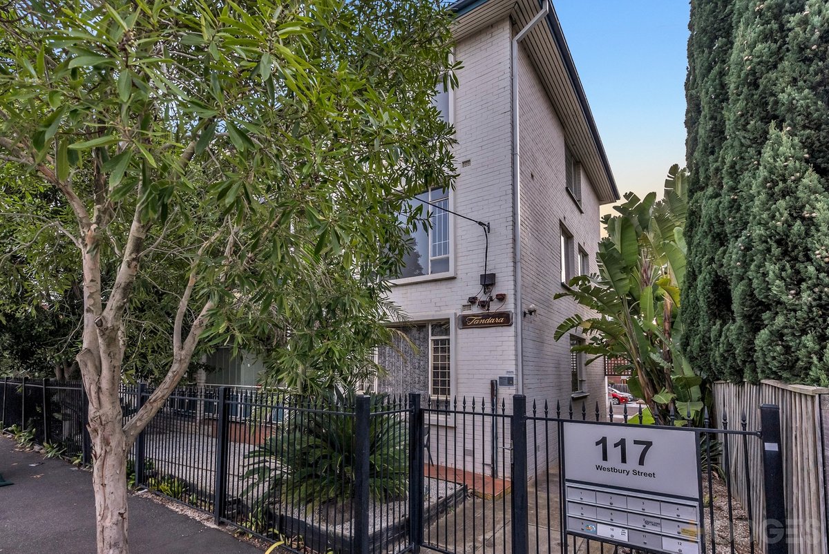 10 / 117 Westbury Street Balaclava - Residential for sale