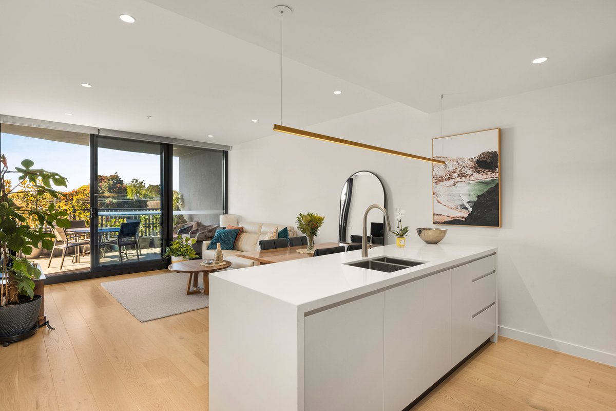 102 / 28 Linacre Road Hampton - Residential for sale