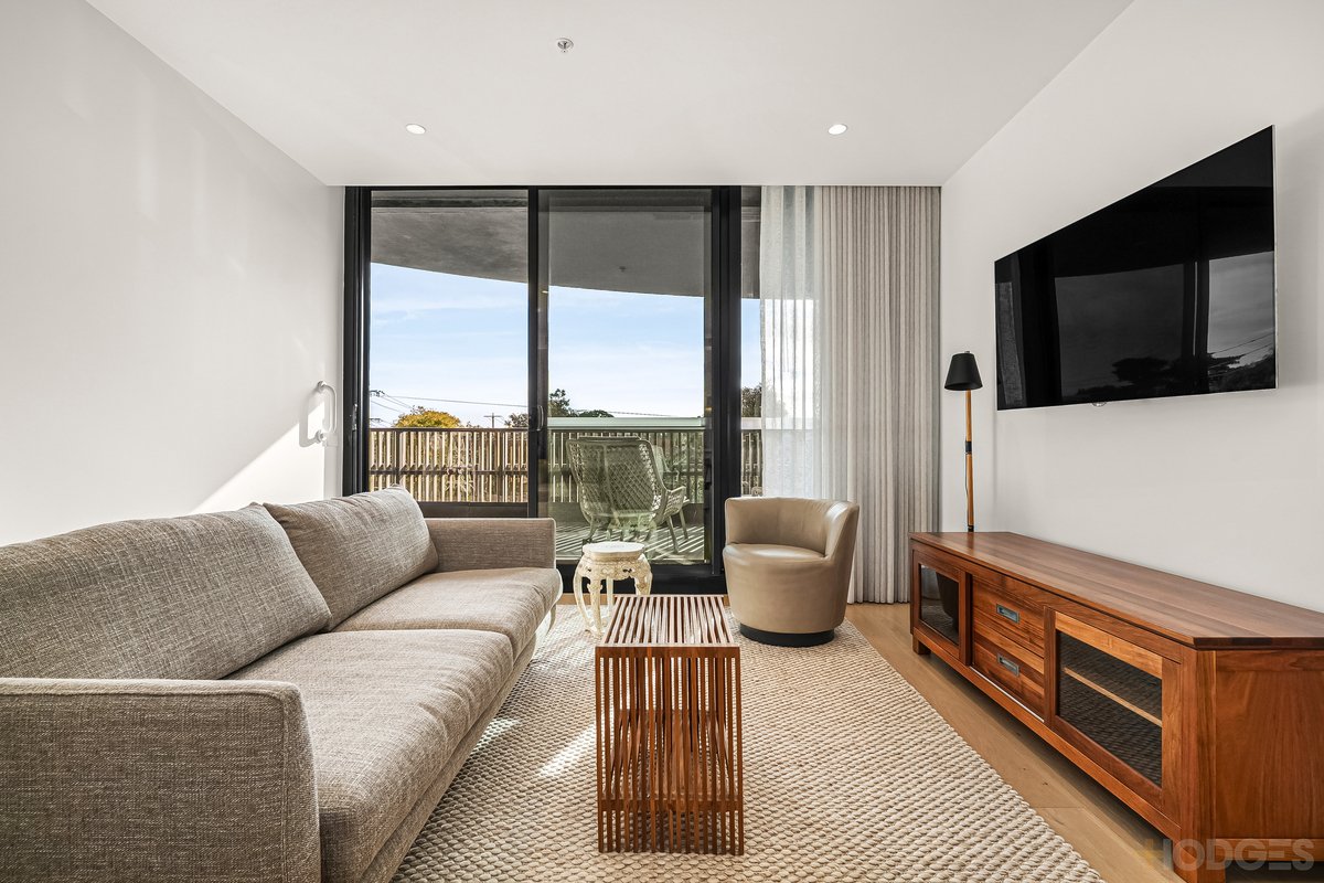 102 / 28 Linacre Road Hampton - Residential for sale
