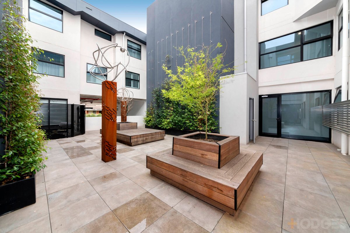 102 / 29 Kambrook Road Caulfield North - Residential for sale