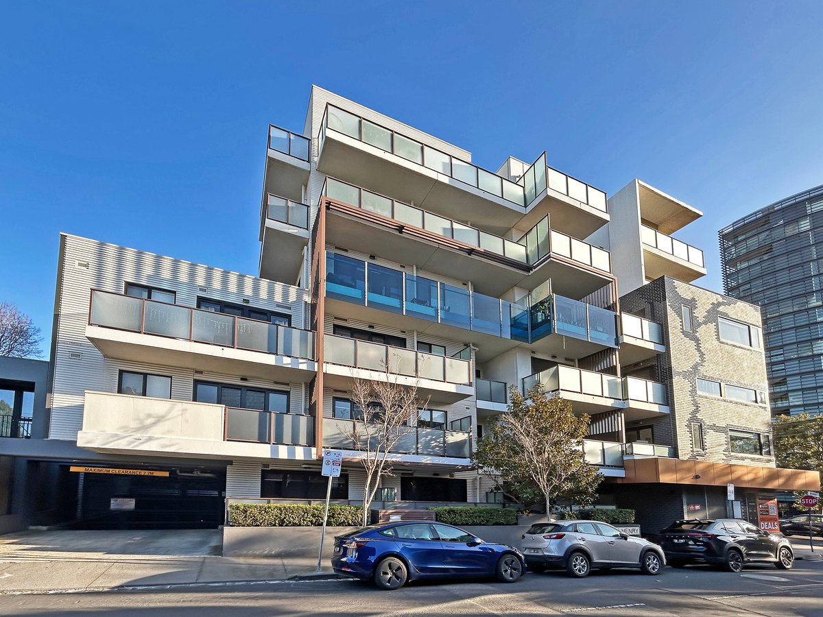102 / 2a Henry St Windsor - 1 bedroom property