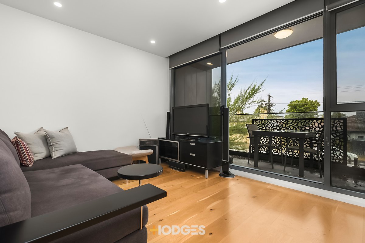 102 / 688 Inkerman Road Caulfield North - Residential for sale