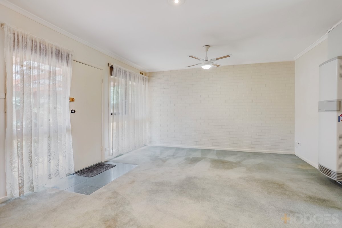 10 / 27 Deutgam Street Werribee - Residential for sale