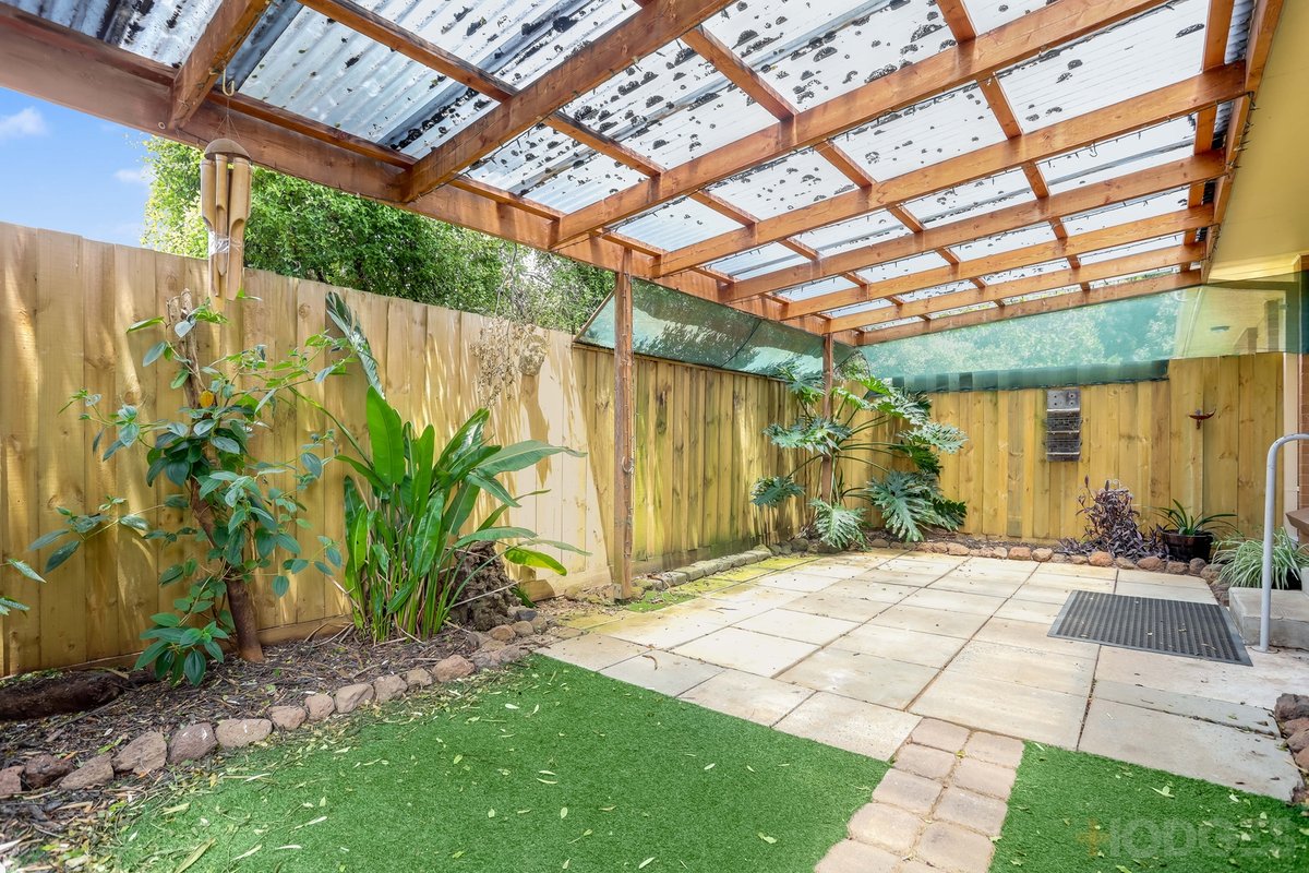 10 / 27 Deutgam Street Werribee - Residential for sale