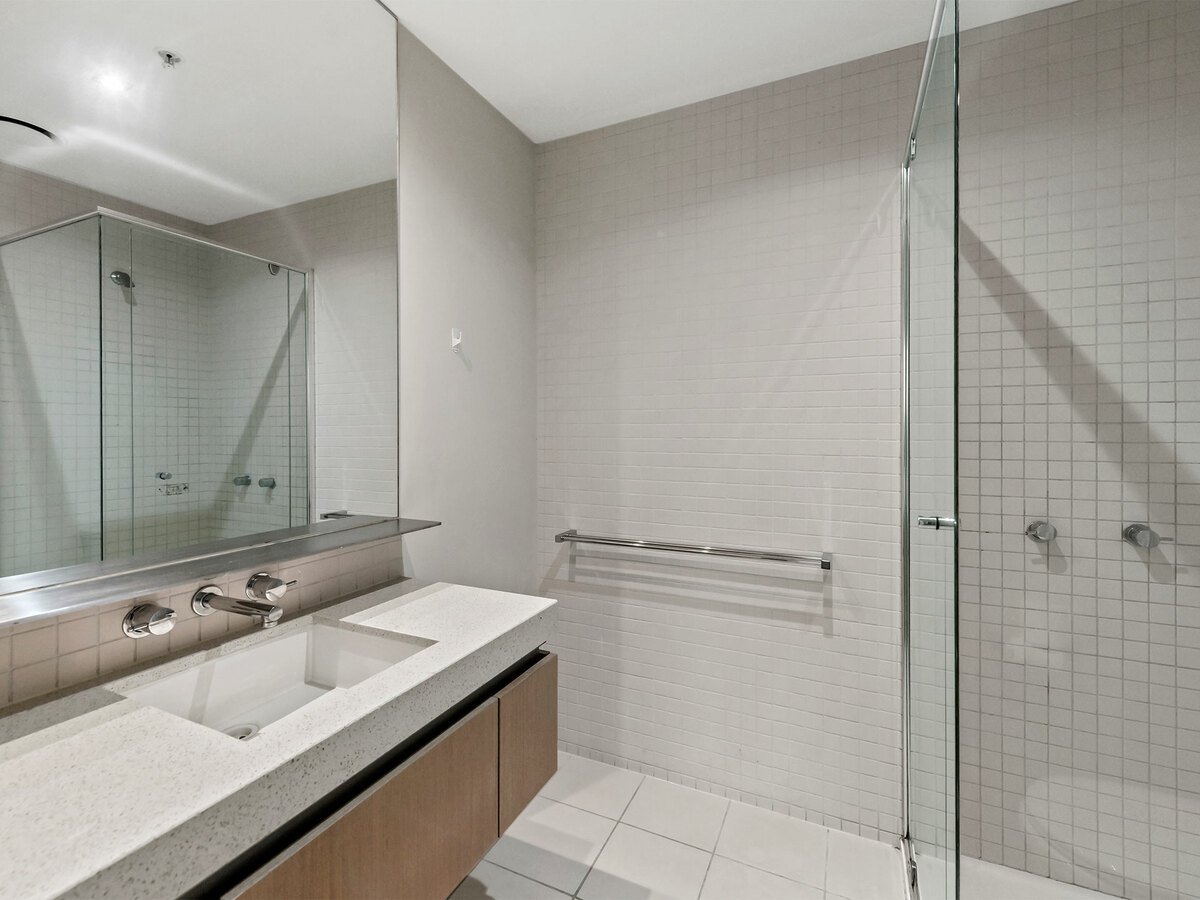 102e / 126 Rouse Street Port Melbourne - Residential for lease