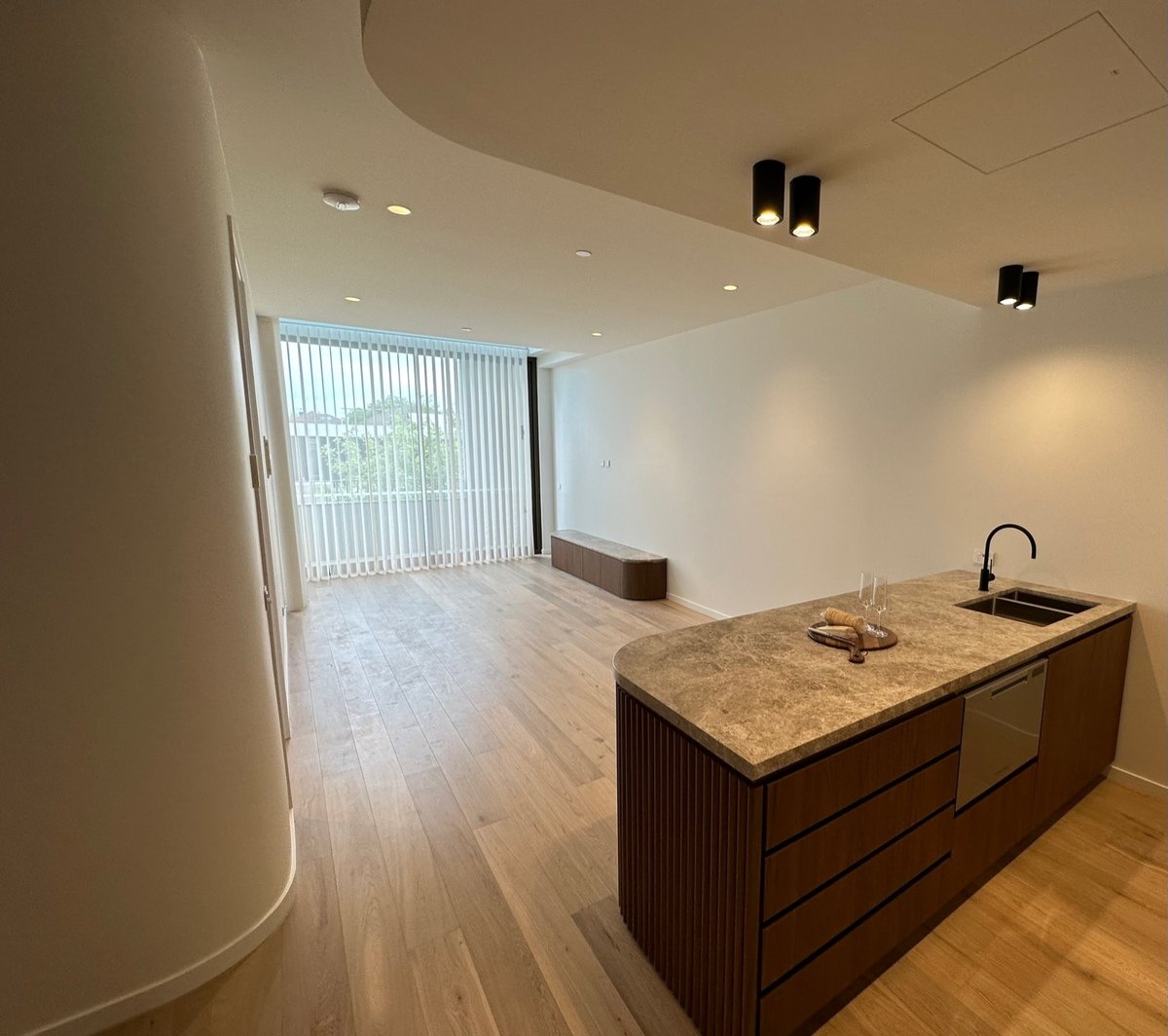 103 / 27 Pine Street BRIGHTON - Residential for lease