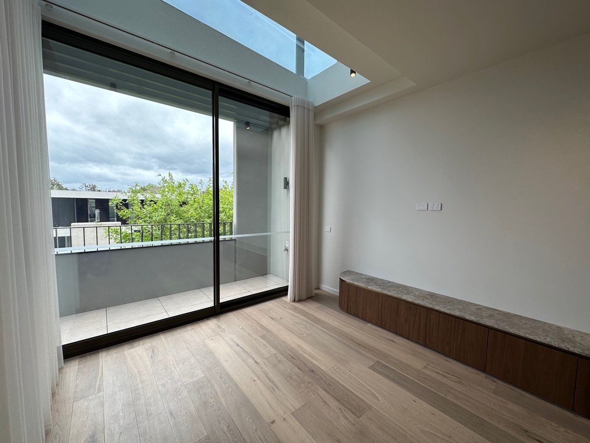 103 / 27 Pine Street BRIGHTON - Residential for lease