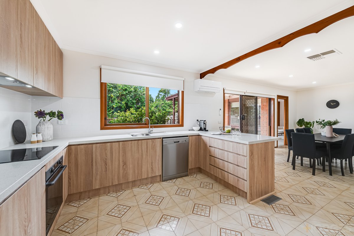 104 Duncans Road Werribee - Residential for sale