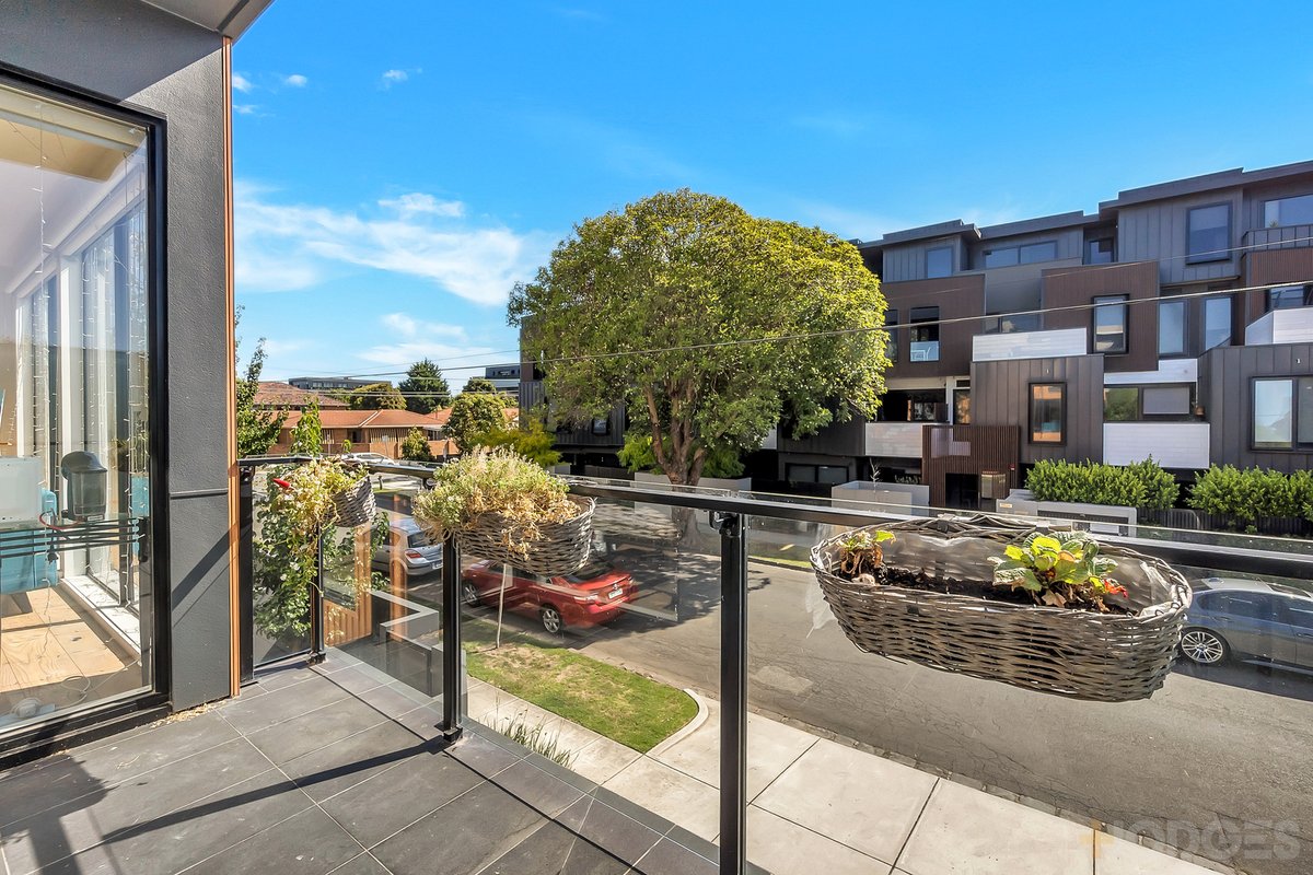 104 / 330 Neerim Road Carnegie - Residential for sale