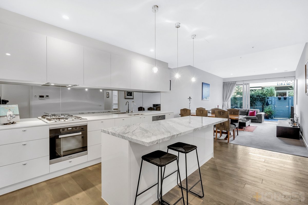 10 / 472 Beach Road Beaumaris - Residential for sale