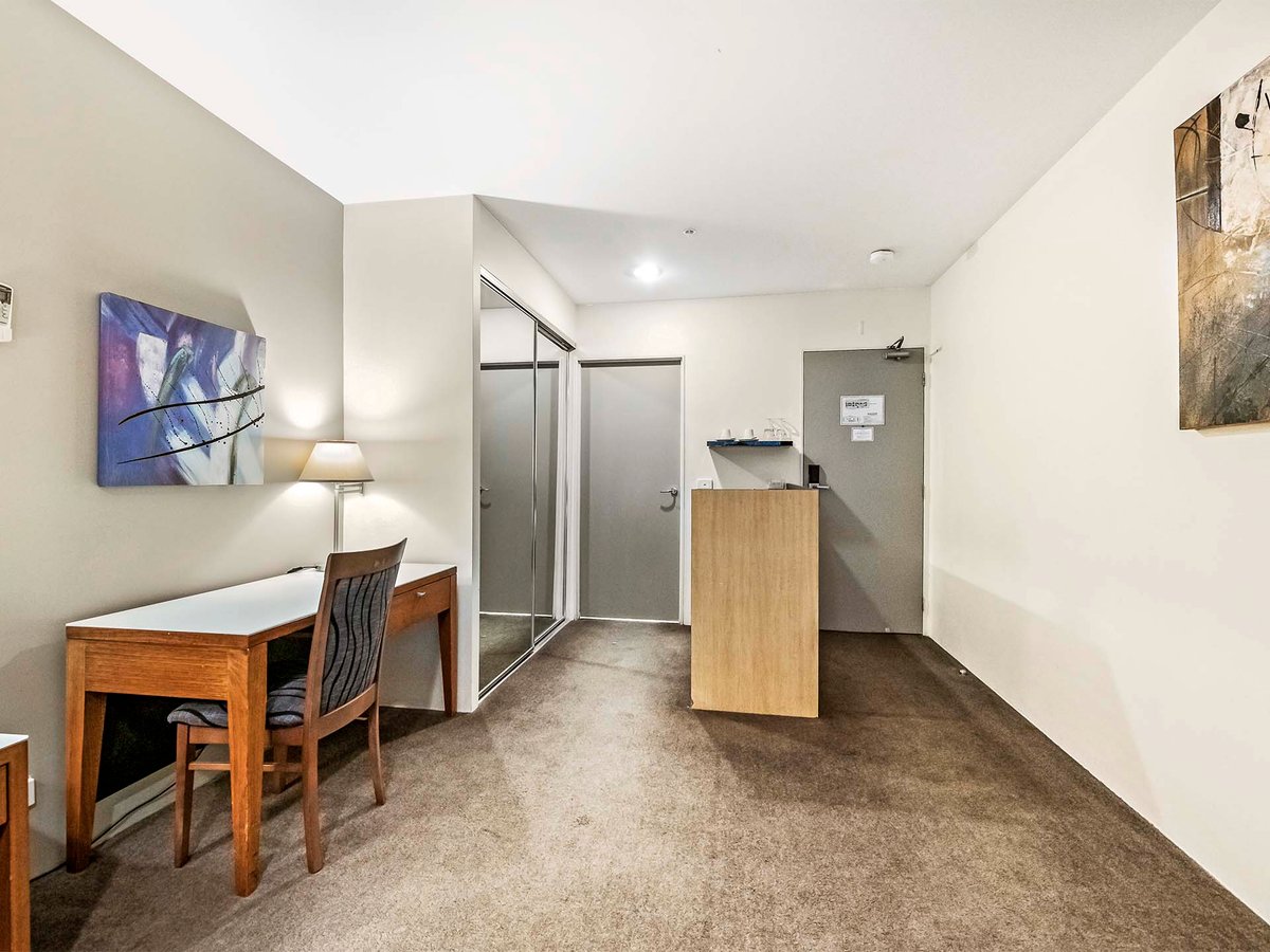 105 & 106 / 604 St Kilda Road MELBOURNE - Residential for sale