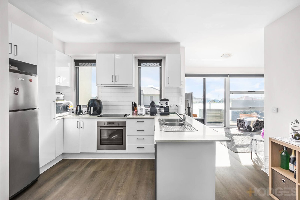 10 / 5 Maury Road Chelsea - Residential for sale