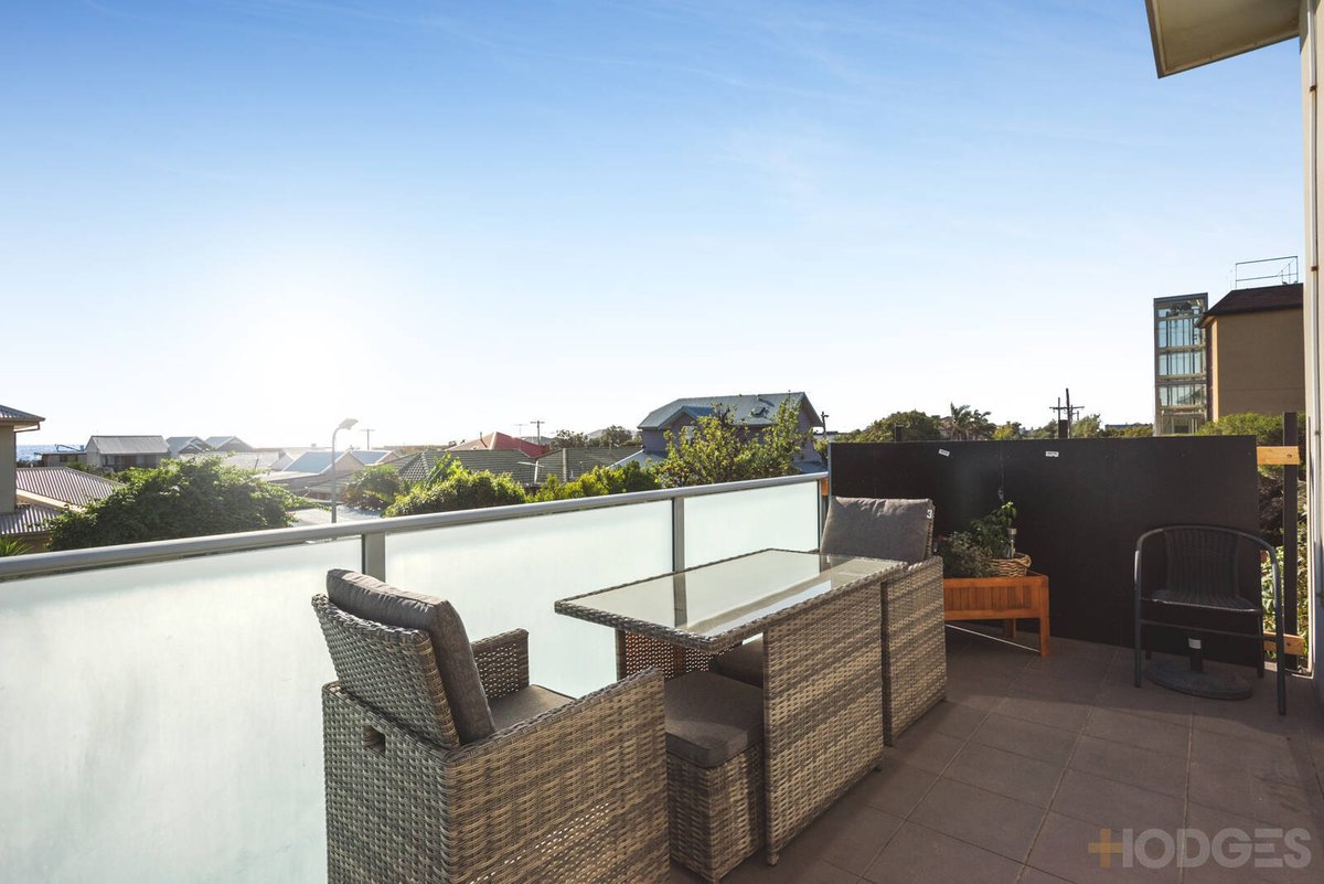 10 / 5 Maury Road Chelsea - Residential for sale