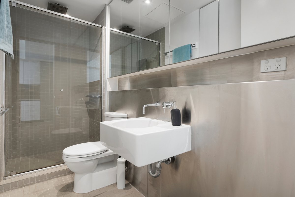 10 / 52 Fitzroy Street St Kilda - Residential for sale