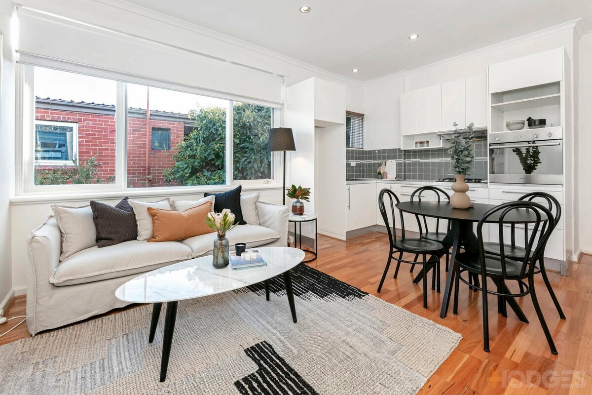 10 / 55 Foam Street ELWOOD - Residential for lease