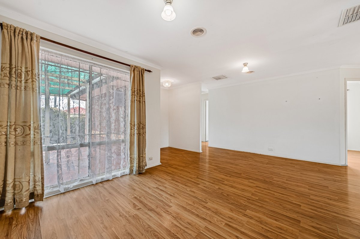 106 Rosella Avenue Werribee - Residential for sale