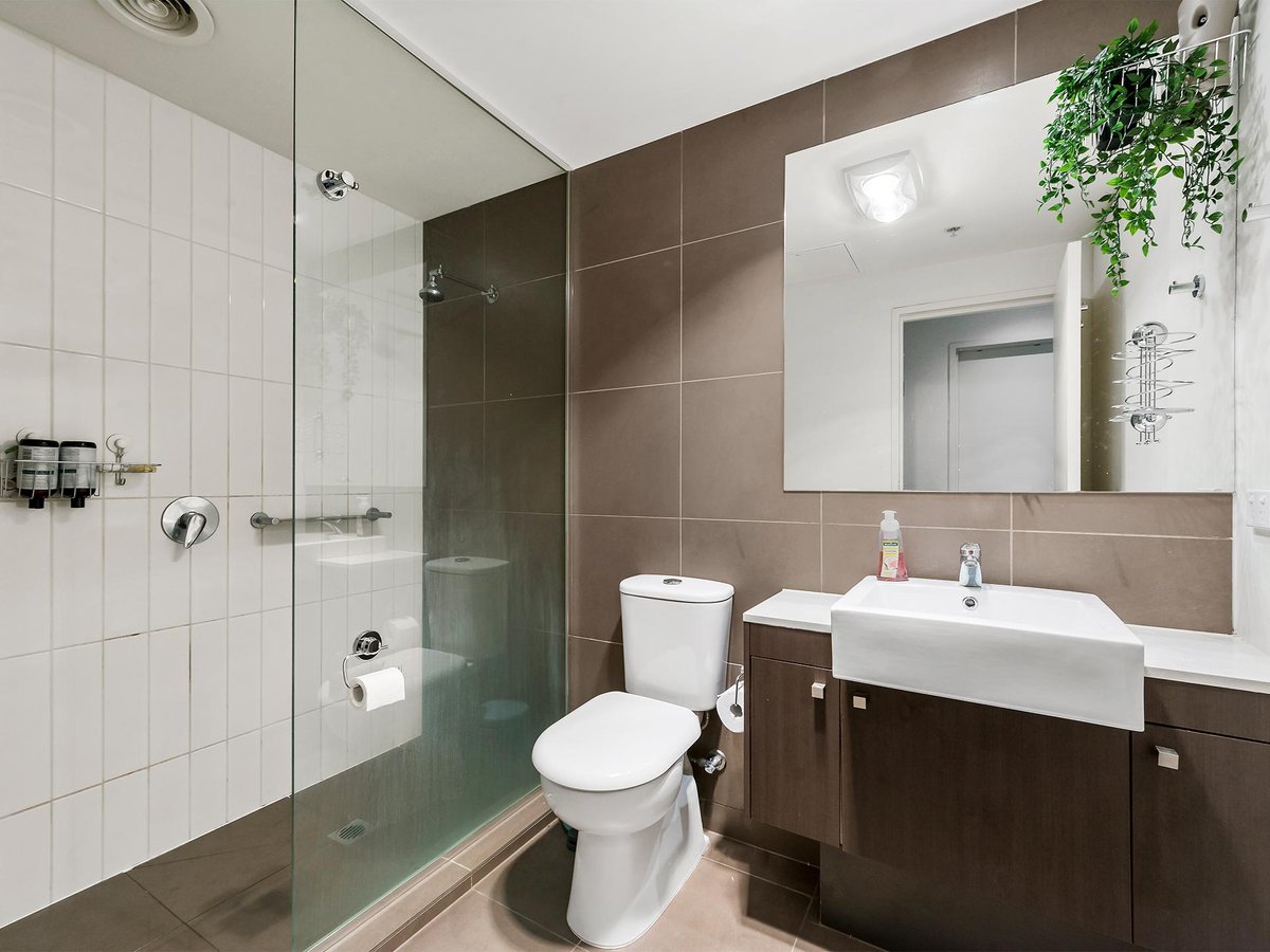 106 / 105 Nott Street PORT MELBOURNE - Residential for sale
