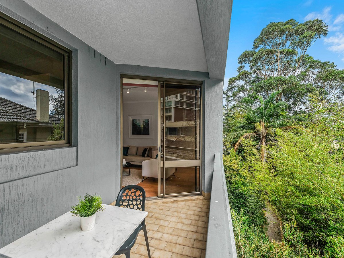 10 / 73 Queens Road MELBOURNE - Residential for sale