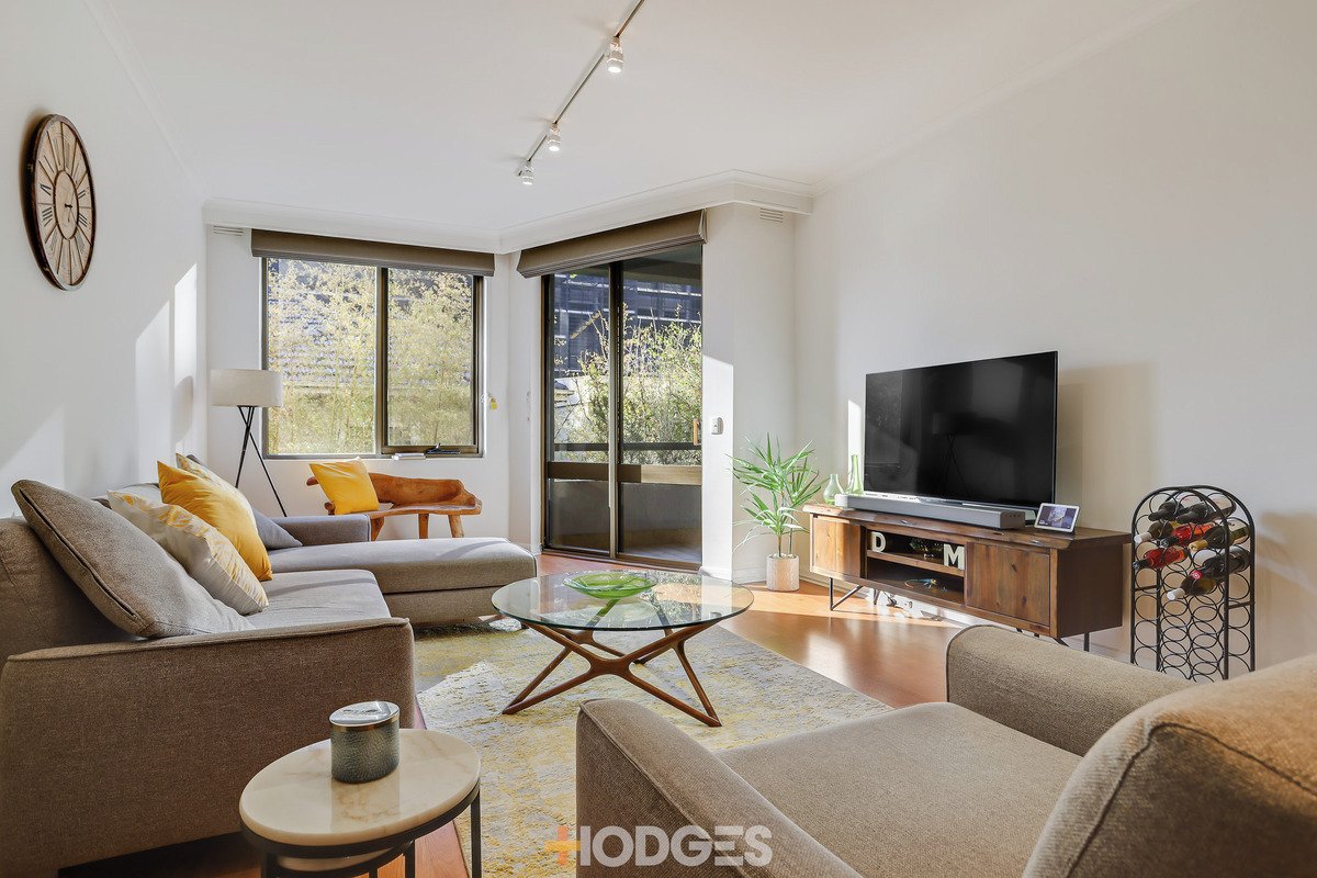 10 / 73 Queens Road MELBOURNE - Residential for sale