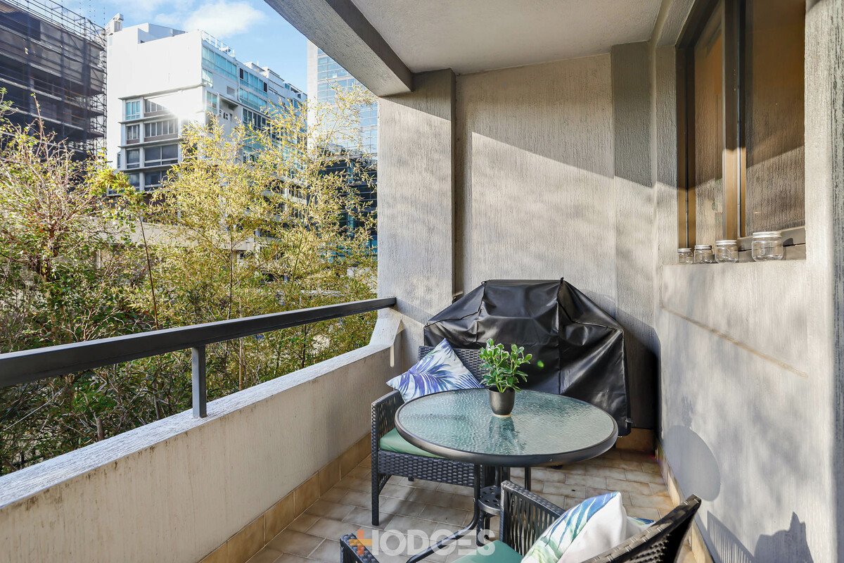 10 / 73 Queens Road MELBOURNE - Residential for sale