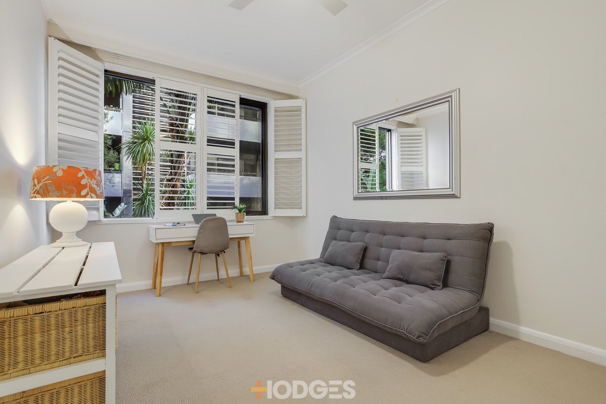 10 / 73 Queens Road MELBOURNE - Residential for sale