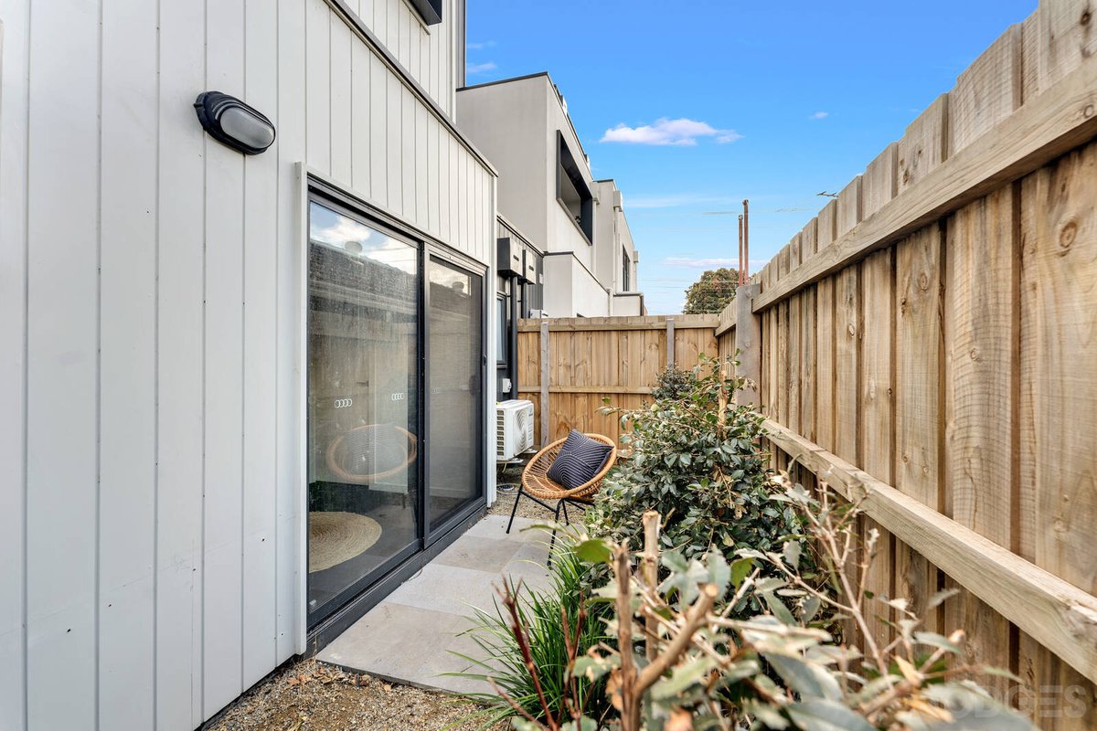 10 / 76 Collins Street Mentone - Residential for sale