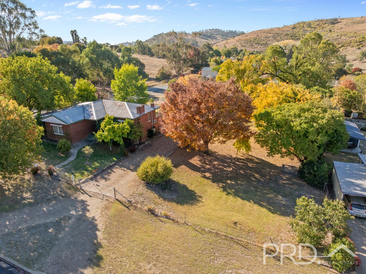 108 Lockhart Street, ADELONG NSW 2729