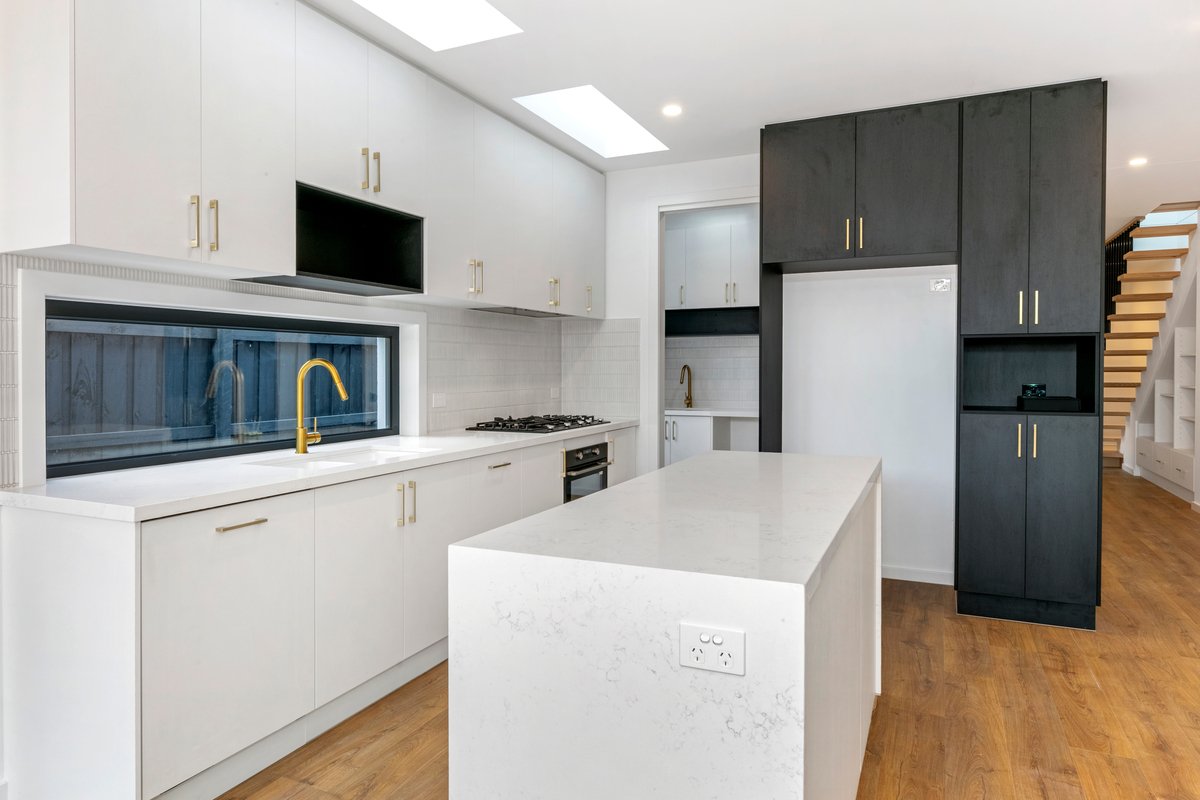 10A Cummins Road Brighton East - Residential for lease