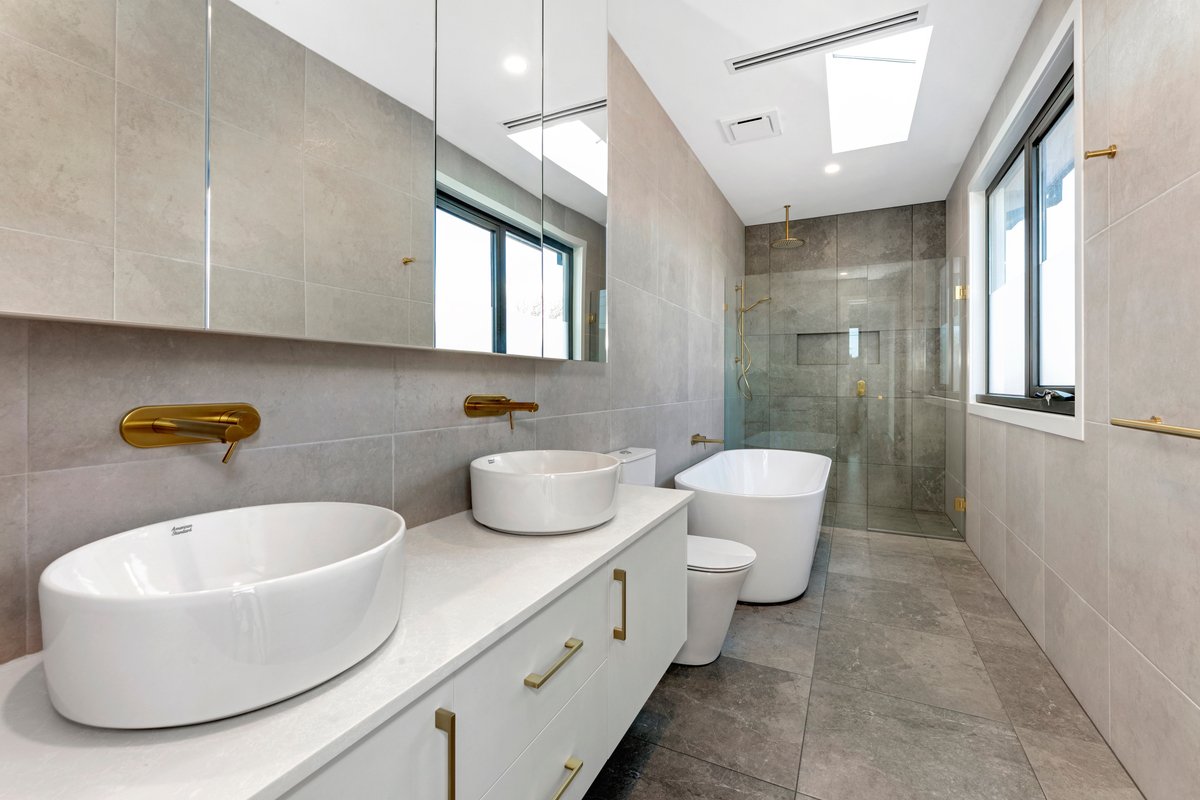 10A Cummins Road Brighton East - Residential for lease