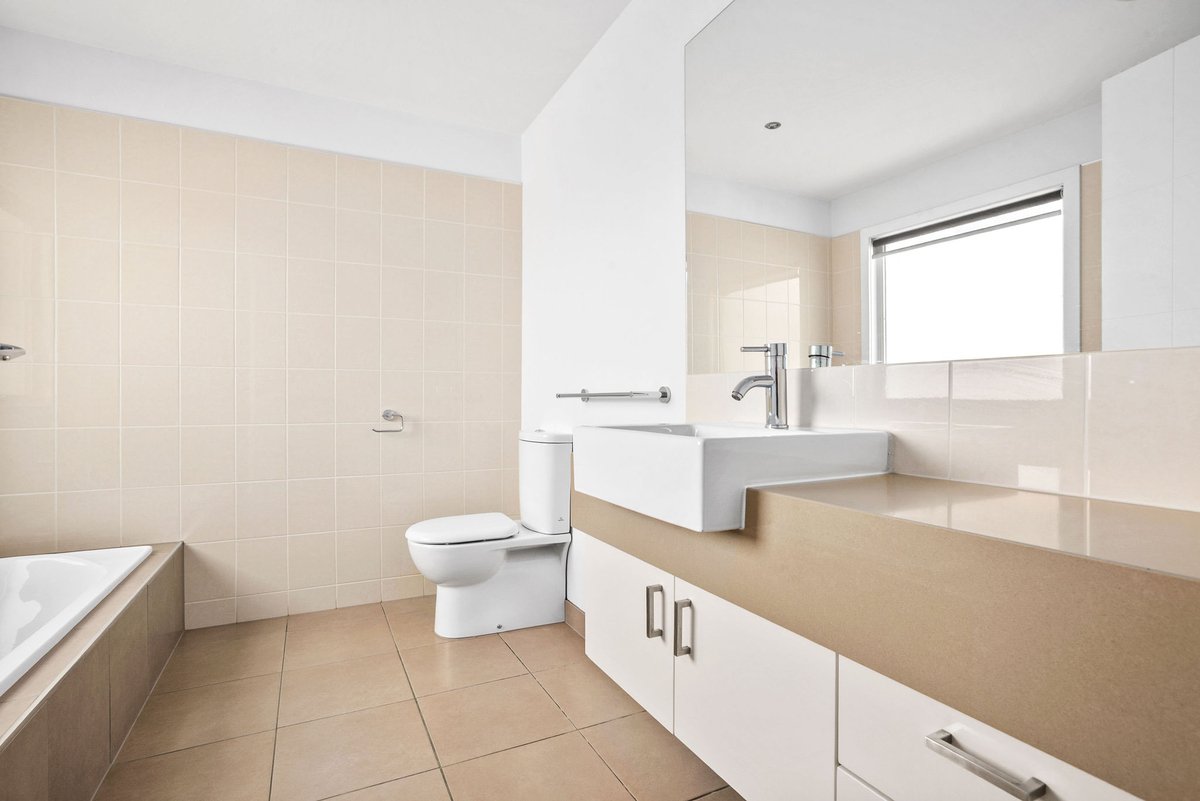 10B Jordan Street Clayton South - Residential for lease