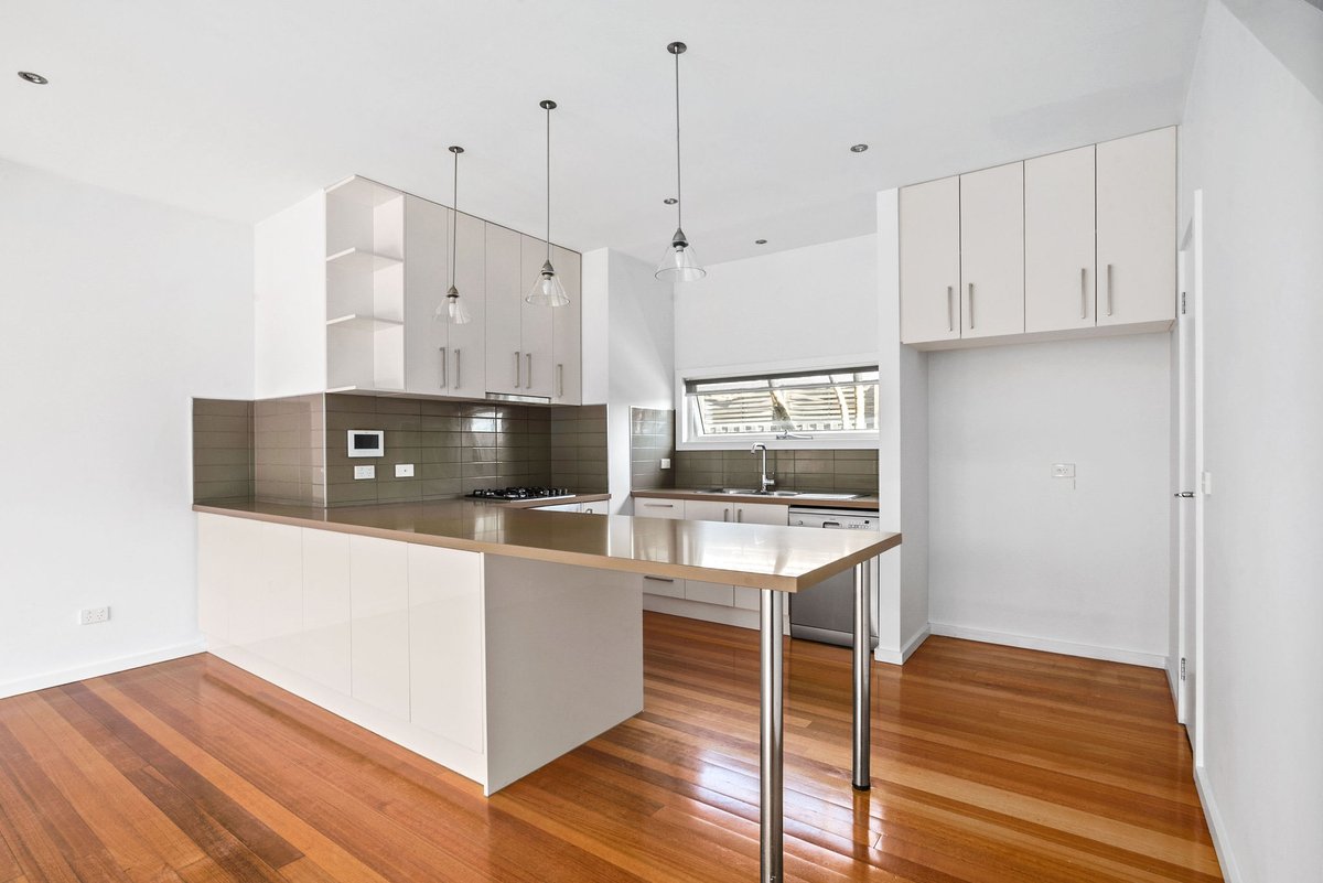 10B Jordan Street Clayton South - Residential for lease