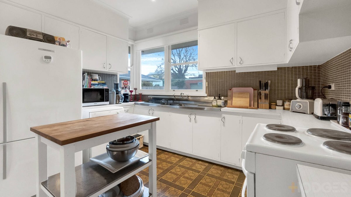 11 Anderson Court Mentone - Residential for sale