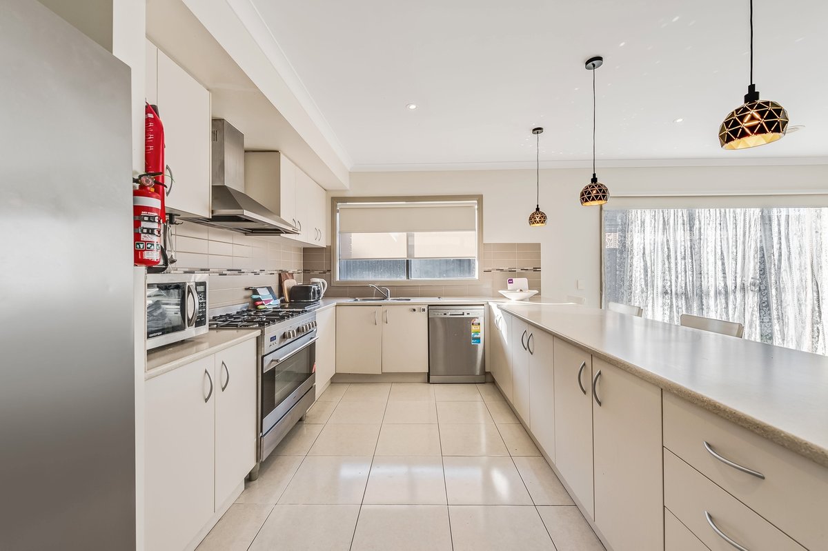 11 Ashburton Avenue Manor Lakes - Residential for sale