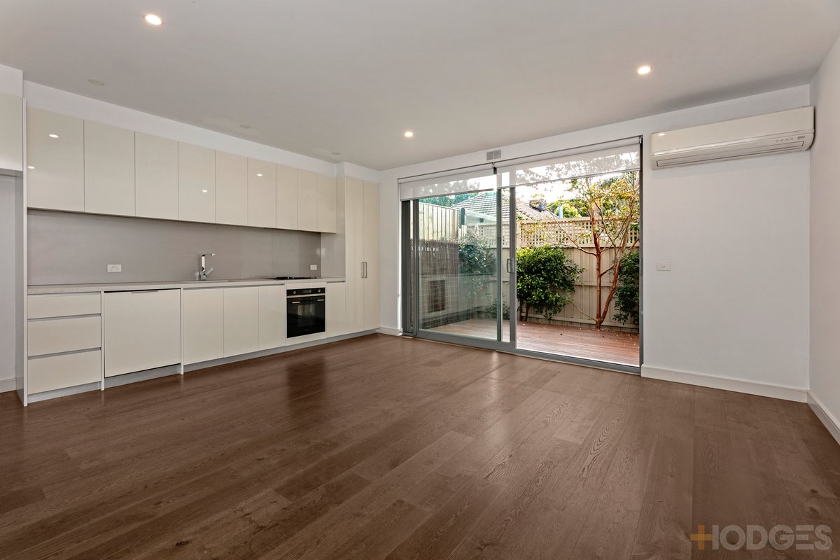 1 / 1 Berwick Street Brighton - Residential for sale
