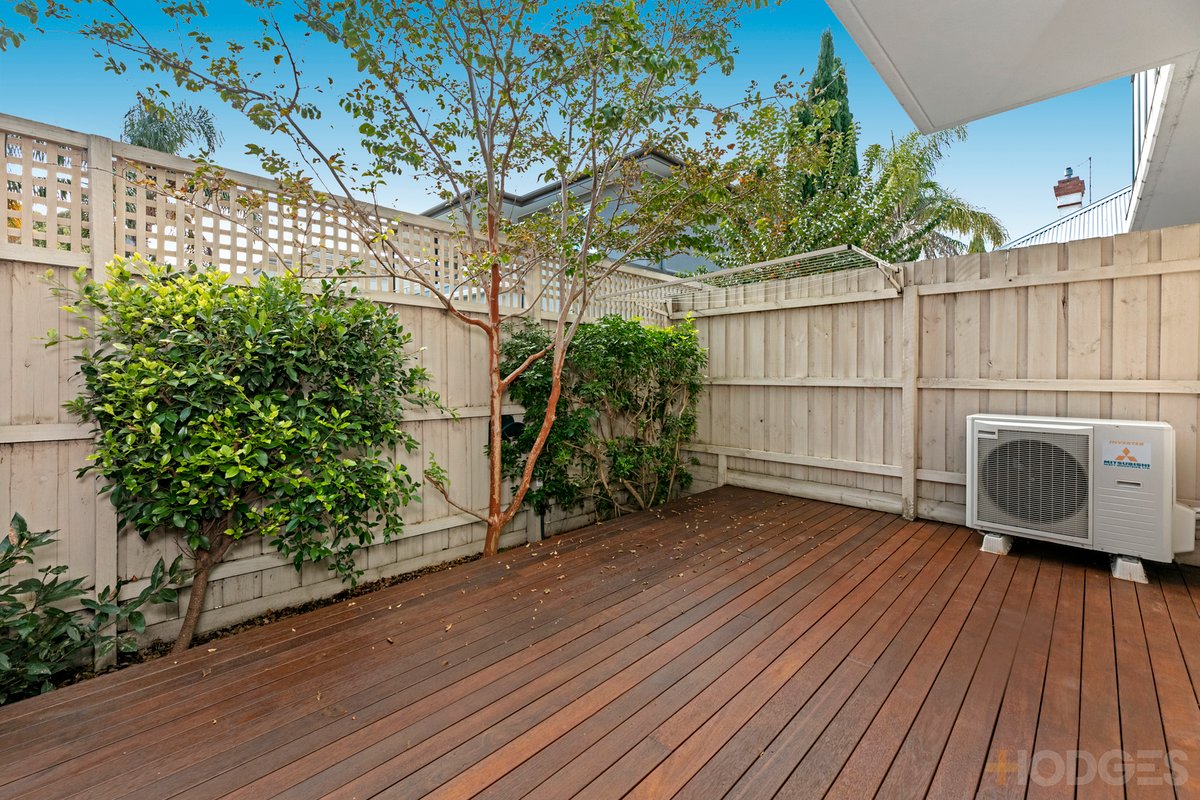 1 / 1 Berwick Street Brighton - Residential for sale