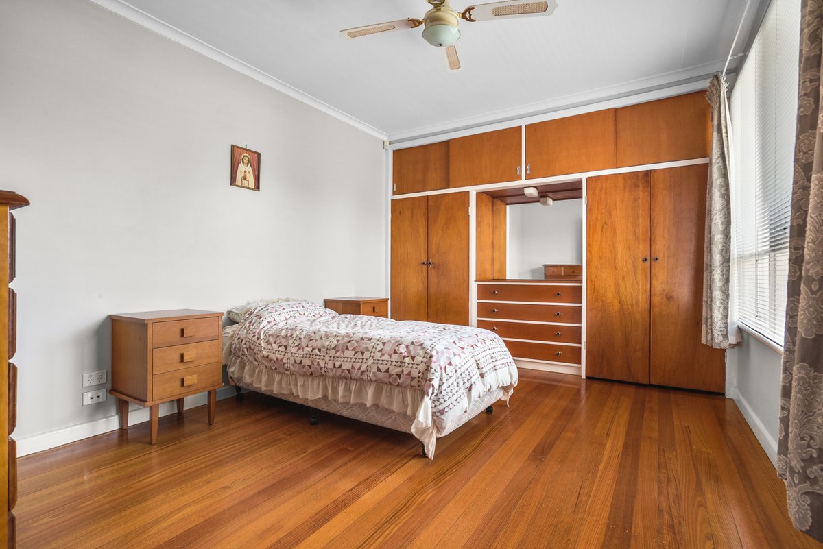1 / 1 Brindisi Street Mentone - Residential for sale
