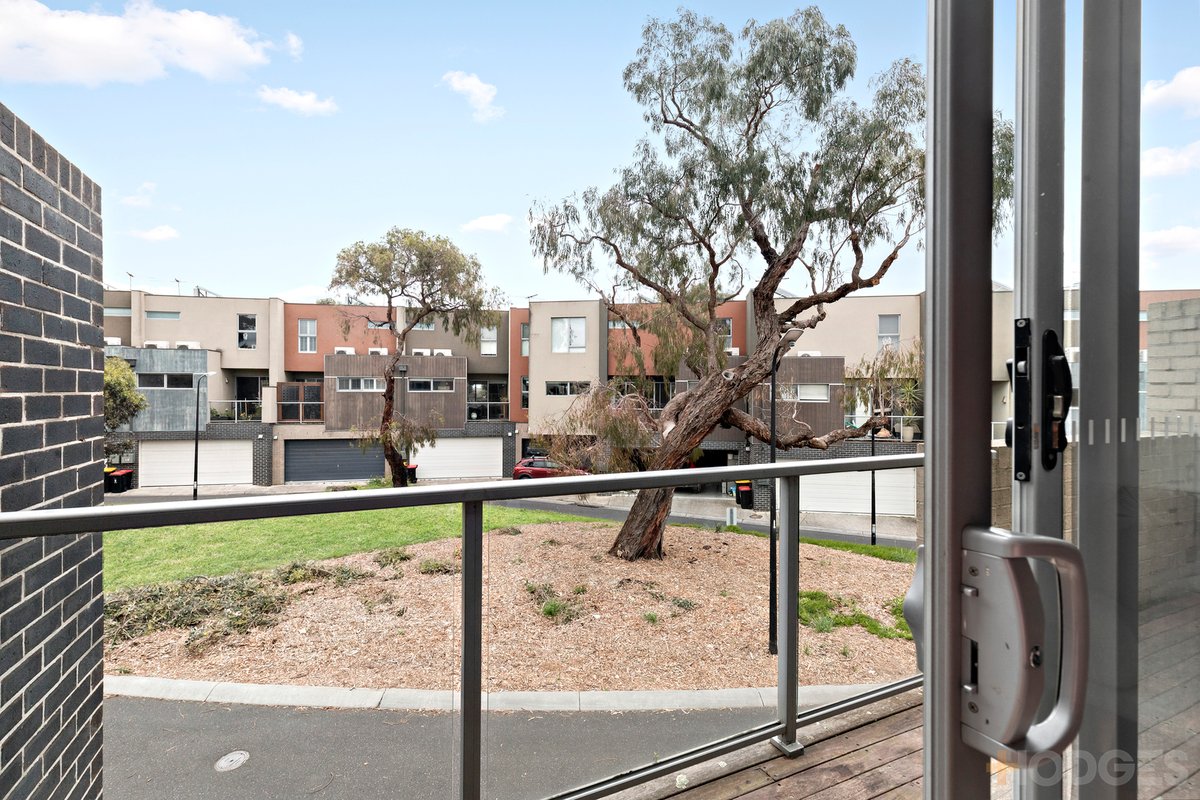 11 Chicquita Circuit Mentone - Residential for sale