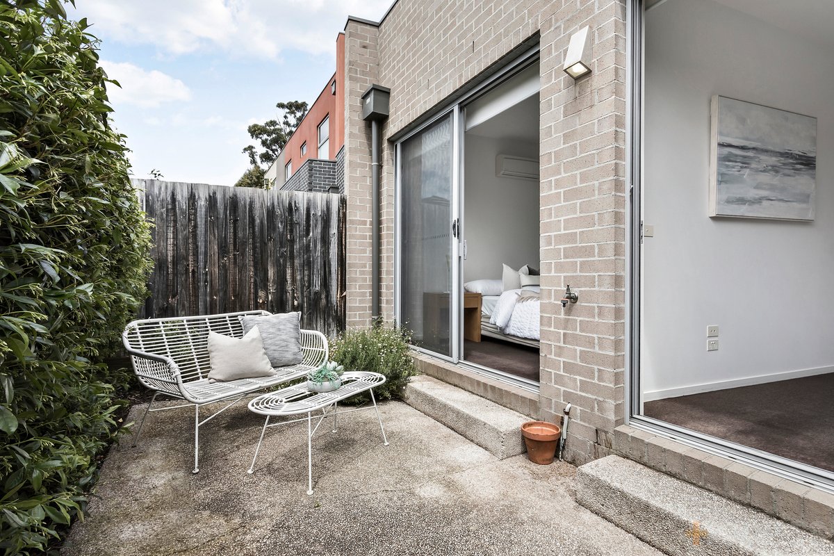 11 Chicquita Circuit Mentone - Residential for sale
