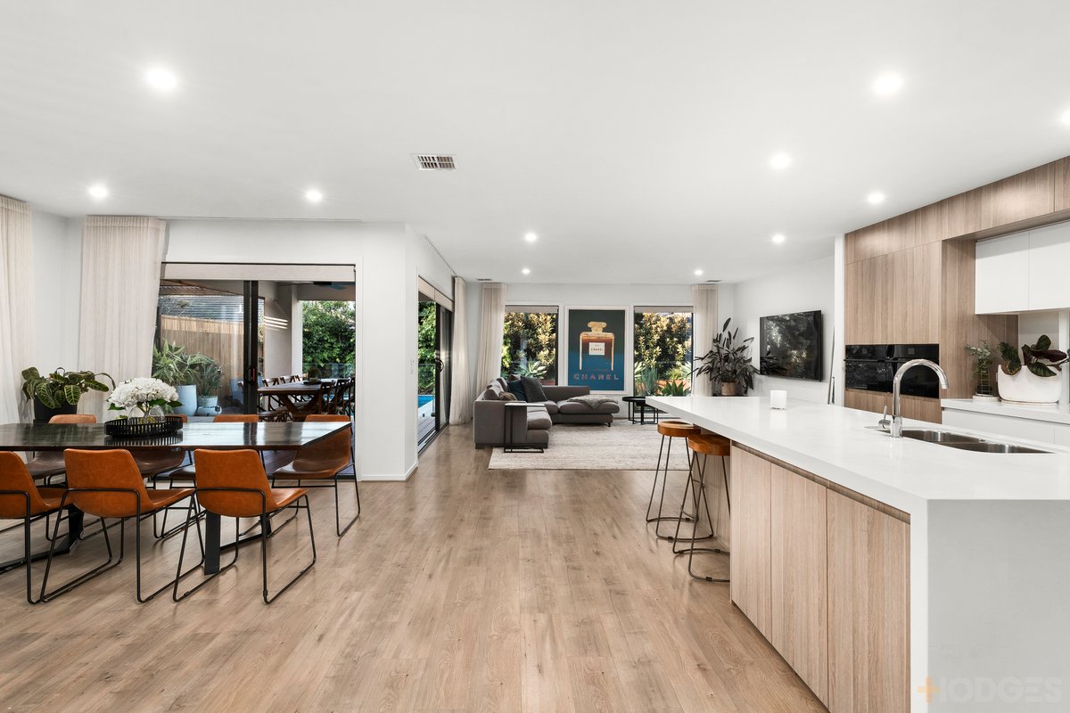 11 Correa Avenue Cheltenham - Residential for sale